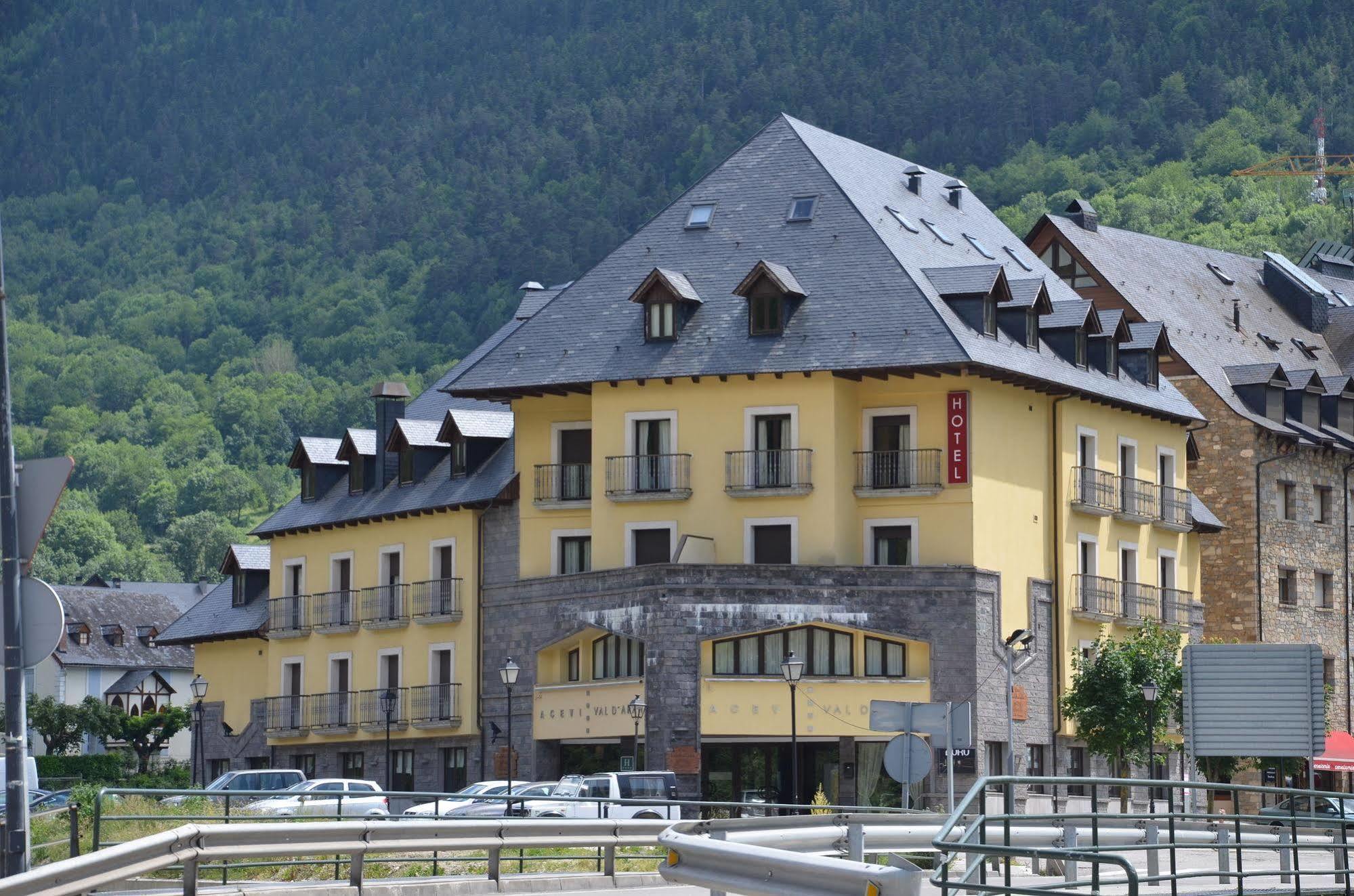 Acevi Val D'aran Hotel Vielha e Mijaran